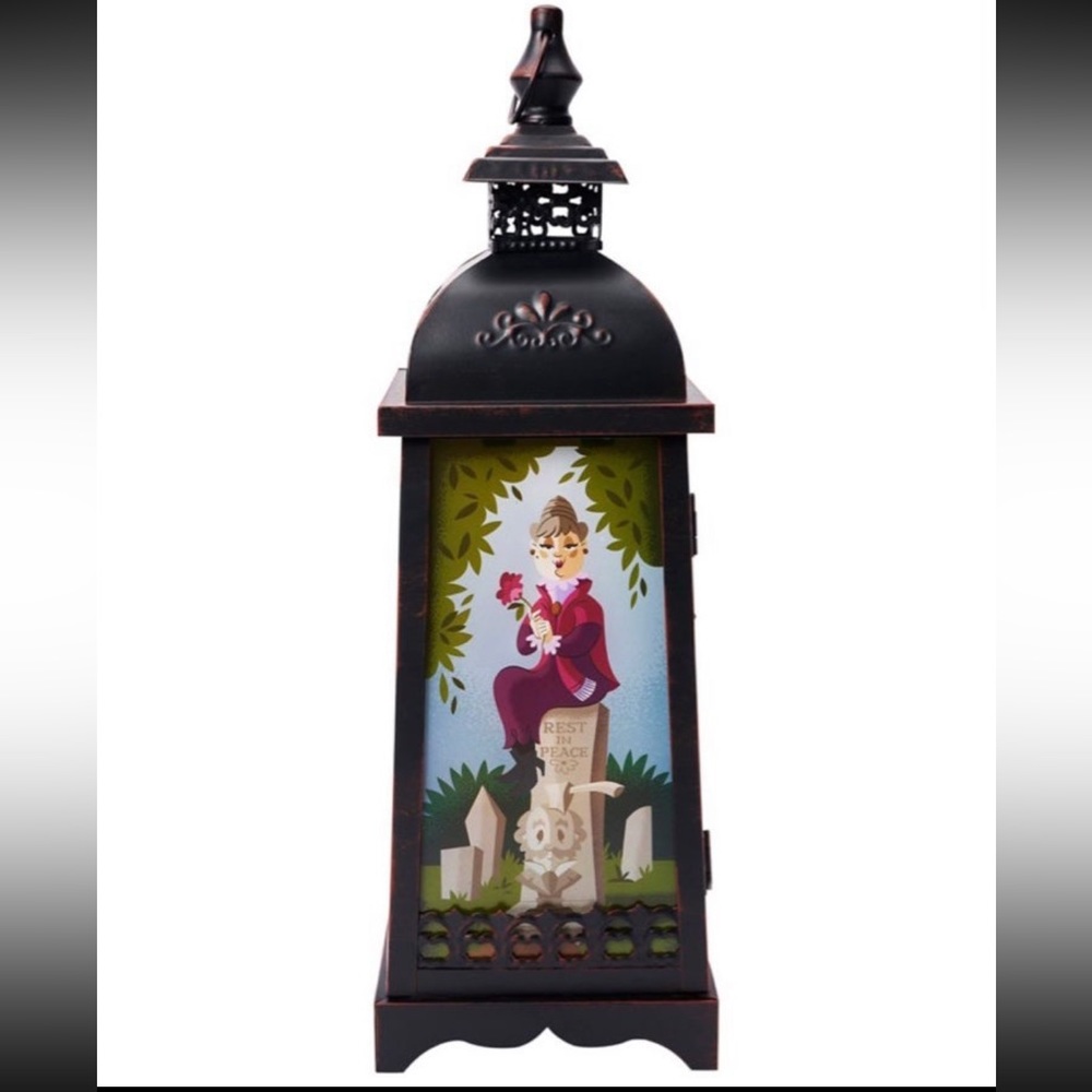 ☠️ DISNEY Haunted Mansion Disneyland Lantern Stretch Room Halloween Decor NEW - Picture 3 of 11